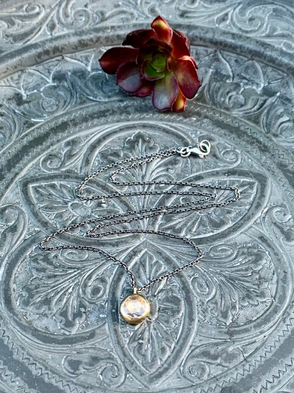 Rosa Maria topaz 18K medallion necklace